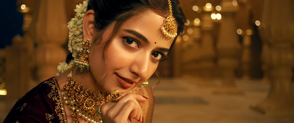 Ashika Ranganath in Navrathan & Sons Ad